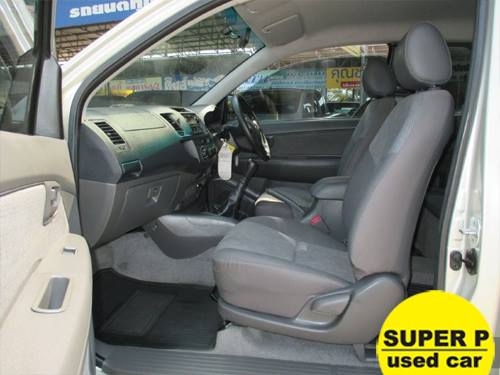 TOYOTA HILUX VIGO CHAMP SMART CAB 2.7 CNG MT 2012 TOYOTA HILUX VIGO CHAMP SMART CAB 2.7 CNG MT 2012