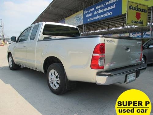 TOYOTA HILUX VIGO CHAMP SMART CAB 2.7 CNG MT 2012 TOYOTA HILUX VIGO CHAMP SMART CAB 2.7 CNG MT 2012
