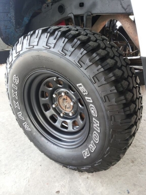 ขาย toyota sport cruiser d4d 4wd 3.0G ออโต้ แต่งเรียบๆ ชุดยก sun 4 นิ้ว