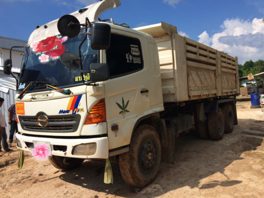 ขายรถบรรทุก 18 ล้อพ่วงแม่ลูกดัมพ์ HINO MEGA 260 แรงม้าปี 2547 ลูกพ่วง 2 เพลา ราคา 1750000