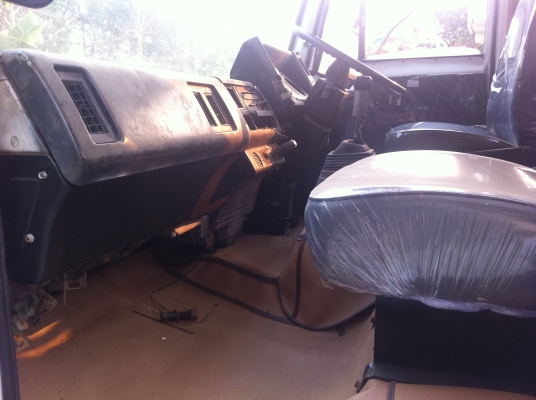 ISUZU FXZ เครื่อง 6SA1-210   ทะเบียน ม.79