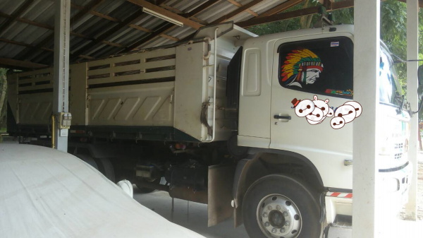 ขายรถบรรทุก 10 ล้อดัมพ์ HINO MEGA 380 แรงม้าปี 2556 มีระบบ ราคา 2000000