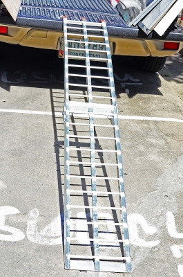 ของ Lot ใหม่จะเข้าแล้ว  บันไดอลูมิเนียม  ขึ้น รถ มอไซ โปรโมชั่นเพียง 2800 บาท ลดจาก 48**  จำนวนจำกัดของเข้าแล้วครับ บันได ขึ้น รถ มอไซ โปรโมชั่นเพียง 3800 บาท ลดจาก 4800  ถูกที่สุด