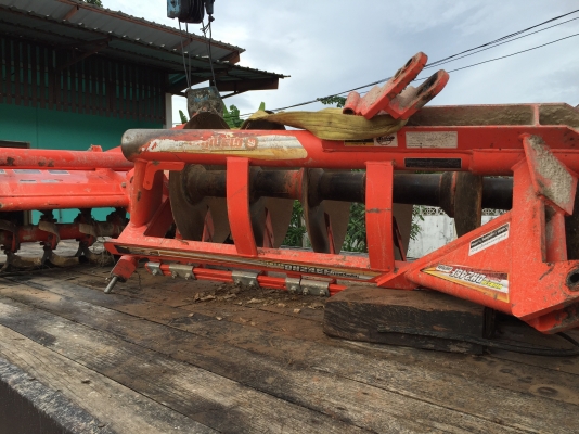 ขายผานไถพร้อมโลตะลีKUBOTA 4508Lสวยมากเลยครับ