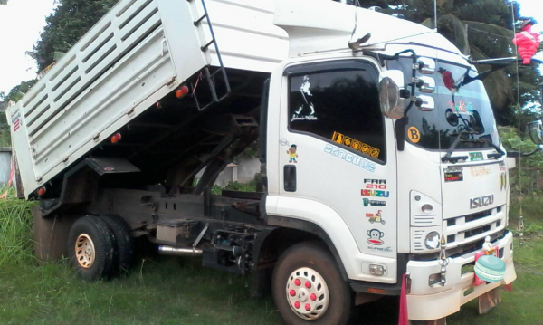 ขายดาวน์รถบรรทุก 6 ล้อดัมพ์ ISUZU FRR 210 แรงม้าปี 2557 ไมล์ 30000 กม.ขายดาวน์ 250000