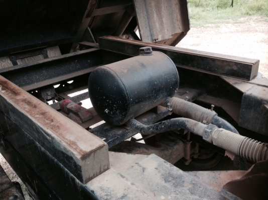 ขายรถบรรทุก 6 ล้อดัมพ์ ISUZU NQR 150 แรงม้าปี 48 ราคา 670000