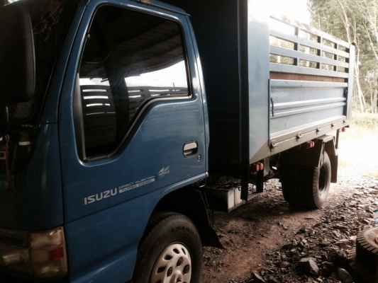 ขายรถบรรทุก 6 ล้อดัมพ์ ISUZU NQR 150 แรงม้าปี 48 ราคา 670000