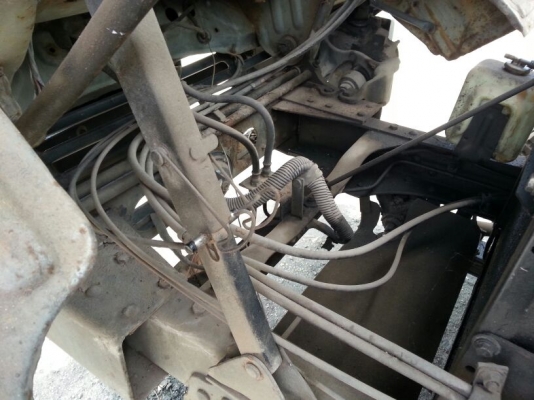 รถฮีโน่ 6 ล้อ KM777 รั้ว  117 แรงม้า.     สนใจติดต่อ  081 - 6079515