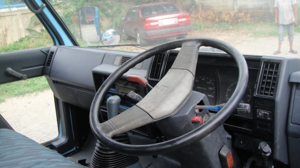 ISUZU NKR ดั๊ม3คิว เครื่อง4BE1(110แรง)แอร์ ฟิล์ม เพาเวอร์ รถสวยพร้อมใช้ ทะเบียนพร้อมโอน