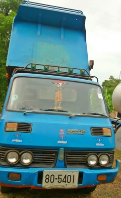 ISUZU 4 ล้อกลาง+ดั๊มพ์ เครื่อง 85 ราคา 160,000 .-