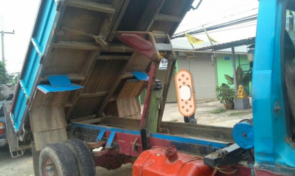 หกล้อ อีซูซุ KS115แรง ดั้ม5คิว ยี่งหน้า พ.เวอร์ ช่วงล่างใหญ่ Fเกียร์ร็อค เล่มทะเบียนพร้อมโอน (( ลดราคา 225,000บ )) ต่อรองได้ครับ ขายได้ขายเลย