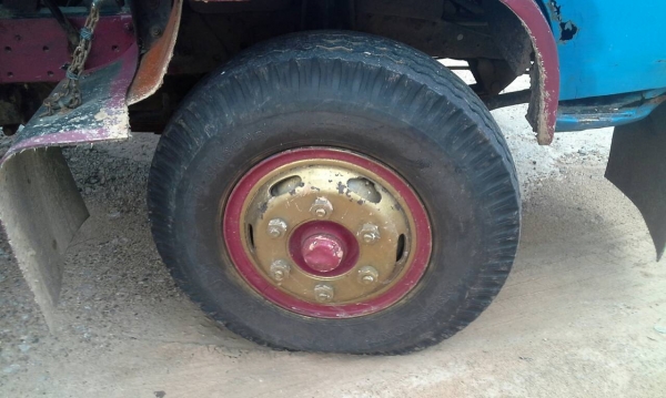 หกล้อ อีซูซุ KS115แรง ดั้ม5คิว ยี่งหน้า พ.เวอร์ ช่วงล่างใหญ่ Fเกียร์ร็อค เล่มทะเบียนพร้อมโอน (( ลดราคา 225,000บ )) ต่อรองได้ครับ ขายได้ขายเลย