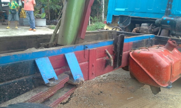 หกล้อ อีซูซุ KS115แรง ดั้ม5คิว ยี่งหน้า พ.เวอร์ ช่วงล่างใหญ่ Fเกียร์ร็อค เล่มทะเบียนพร้อมโอน (( ลดราคา 225,000บ )) ต่อรองได้ครับ ขายได้ขายเลย