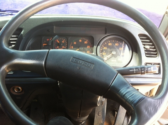 รถฮีโน่ 10 ล้อดั๊ม  FM1J  260  แรงม้า.  ปี 46.    สนใจติดต่อ  081 - 6079515