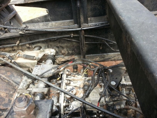 รถฮีโน่ 10 ล้อดั๊ม  FM1J  260  แรงม้า.  ปี 46.    สนใจติดต่อ  081 - 6079515