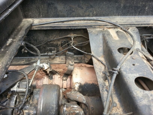 รถฮีโน่ 10 ล้อดั๊ม  FM1J  260  แรงม้า.  ปี 46.    สนใจติดต่อ  081 - 6079515