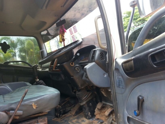 รถฮีโน่ 10 ล้อดั๊ม  FM1J  260  แรงม้า.  ปี 46.    สนใจติดต่อ  081 - 6079515