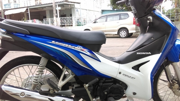 Wave 110i ปลายปี 2555 ชุดสีสด รถบ้าน เอกสารพร้อมโอน