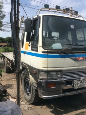 HINOไฮเท็ค 195แรง ยาว 5.8 ม.ยางดีทั้งหมด6เส้น เครื่องดี ครัทซีสวย ขาย 480,000 บาท ศุภากร 081-1903107 , 081-4252943)