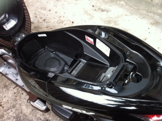 ขออนุญาติขาย HONDA PCX 125-i สีดำเงาสวยมาก ฟรีค่าโอน