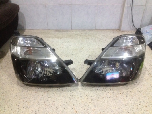 ไฟหน้า HONDA STREAM เป็นไฟซี่น่อนเเท้ของเก่าญี่ปุ่นสภาพสวยคู่ละ