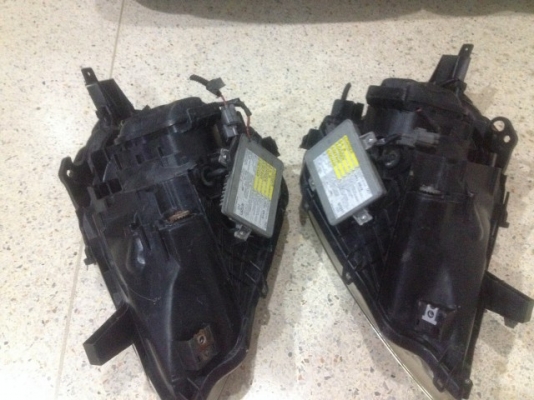 ไฟหน้า HONDA STREAM เป็นไฟซี่น่อนเเท้ของเก่าญี่ปุ่นสภาพสวยคู่ละ