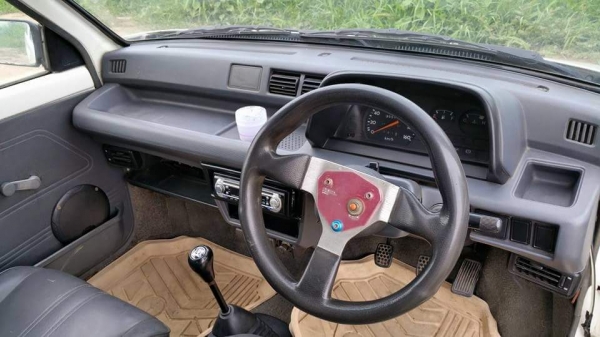 ขาย Daihatsu mira 800cc.