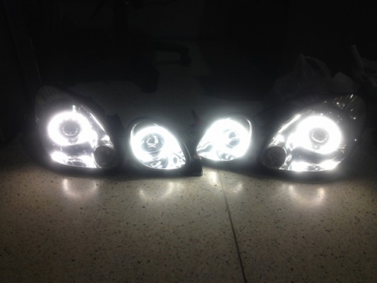 ไฟเเต่ง TOYOTA ARISTO LEXUS GS 300ไฟวงแหวนซีน่อนเก่าญี่ปุ่นสภาพสวยคู่ละ