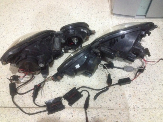 ไฟเเต่ง TOYOTA ARISTO LEXUS GS 300ไฟวงแหวนซีน่อนเก่าญี่ปุ่นสภาพสวยคู่ละ