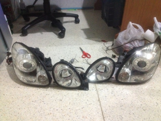 ไฟเเต่ง TOYOTA ARISTO LEXUS GS 300ไฟวงแหวนซีน่อนเก่าญี่ปุ่นสภาพสวยคู่ละ