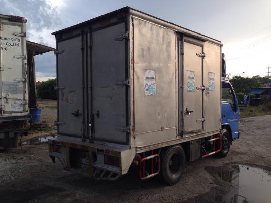 6ล้อสั้นISUZU NKR/100HP