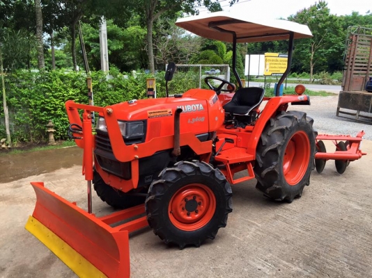 ขายรถไถKubota L3408 (4WD) พร้อมใบมีดหน้าและผานพรวน รถพร้อมใช้งาน