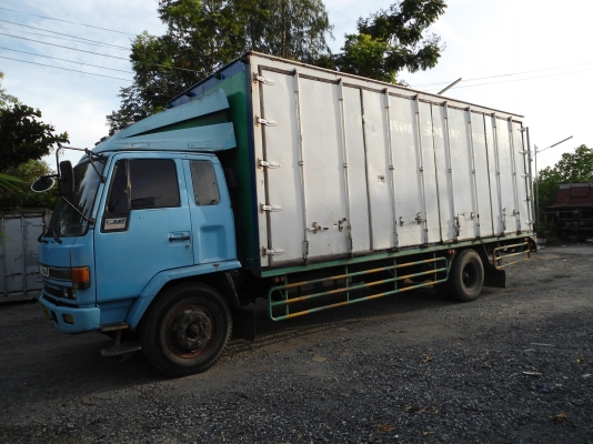 ขายรถ 6 ล้อ อีซูซุ ราคา 650.000 บาท