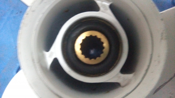 ใบพัดyamaha  13  1/2 &times;15-k  ใบใหม่ญี่ปุ่น