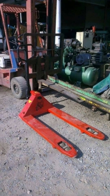 Sale>> แฮนด์ลิฟท์ 2.5 ตัน 3.0 ตัน สภาพใหม่ มี 3 ตัวโทร 089-2499-123 นครปฐม