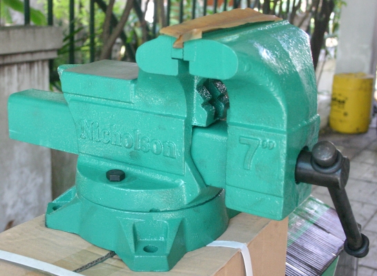 ปากกาจับชิ้นงาน NICHOLSON ขนาด 4, 5, 6 และ 7 นิ้ว มีฐานหมุนในตัว ของใหม่ ราคาพิเศษ