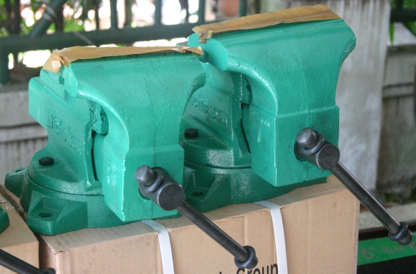 ปากกาจับชิ้นงาน NICHOLSON ขนาด 4, 5, 6 และ 7 นิ้ว มีฐานหมุนในตัว ของใหม่ ราคาพิเศษ