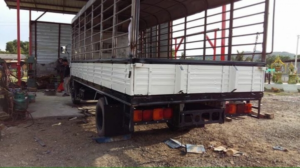 ขายด่วนรถ6ล้อMAGAเครือง150แรงม้าปี46รถทำสีสีใหม่ทั้งคัน ขายด่วนรถ6ล้อMAGAเครือง150แรงม้าปี46รถทำสีสีใหม่ทั้งคัน