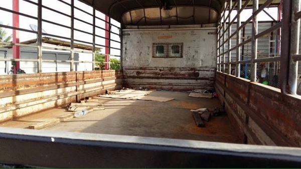 ขายด่วนรถ6ล้อMAGAเครือง150แรงม้าปี46รถทำสีสีใหม่ทั้งคัน ขายด่วนรถ6ล้อMAGAเครือง150แรงม้าปี46รถทำสีสีใหม่ทั้งคัน