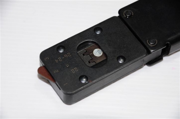 คีมย้ำ Connectors PIN AMP MADE IN USA คีมย้ำ Connectors PIN AMP MADE IN USA