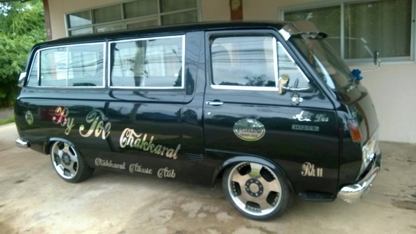 ขายรถตู้ TOYOTA พ.ศ18 ภายในเดิม สภาพสวยแต่งคลาสสิค พร้อมวิ่ง เอกสารเล่มทะเบียนพร้อมโอน