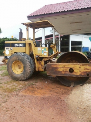ขายรถบด CATERPILLAR CS-563 2เพลา 10ตัน เอกสารเล่มทะเบียน