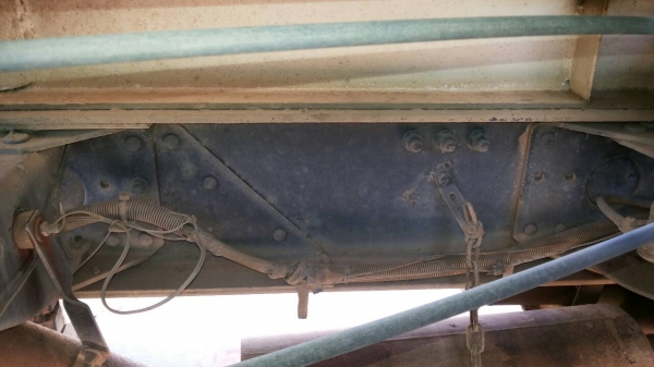 ขายรถบรรทุก 10 ล้อโม่ปูน VOLVO 320 แรงม้าปี 2545 โม่ขนาด 7 คิว ราคา 980000