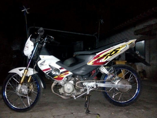 ขายด่วน!!!มอไซค์มือ2 เครื่องดี เอกสารครบ