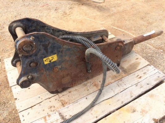 ขายหัวกระแทก CAT ใช้กับ รถขุด PC 60 นำเข้าจากญี่ปุ่น ติดต่อ 081-2990958/089-8368497 (เจ้าของขายเอง) ขายหัวกระแทก CAT ใช้กับ รถขุด PC 60 นำเข้าจากญี่ปุ่น ติดต่อ 081-2990958/089-8368497 (เจ้าของขายเอง)