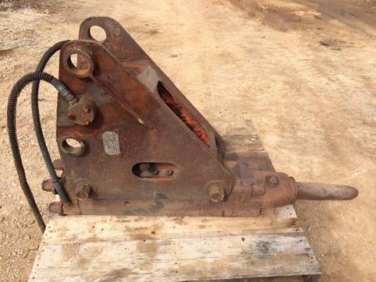 ขายหัวกระแทก NPK ใช้กับ รถขุด PC 120 นำเข้าจากญี่ปุ่น ติดต่อ 081-2990958/089-8368497 (เจ้าของขายเอง)