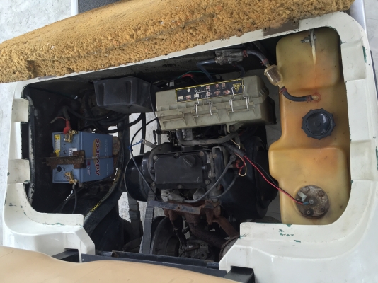 รถกอล์ฟ เครื่องเบนซิน ใช้น้ำมัน