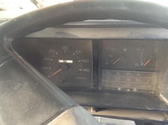 ขายรถอีซูซูnkr4ล้อรถบ้านยกหัวใด้ เกียรสั้นเพาเวอร์