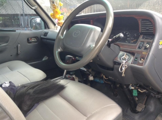 รถตู้12ที่นั้ง