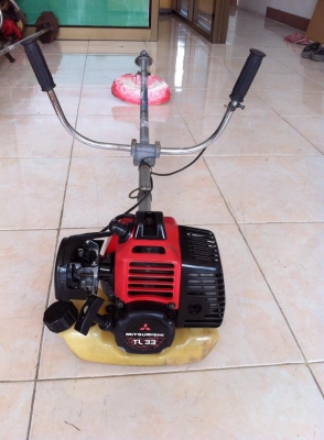 ขายเครื่องตัดหญ้าMitsubishi TL33.